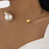 Metal Pearl Necklaces