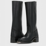 Grace Classic Modern Boots for All-Season Use