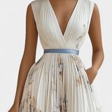 Elise Midi Dress Without Sleeves in Floral Print and Pleats