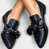 Claudia Elegant Loafers with Decorative Bow