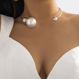 Metal Pearl Necklaces