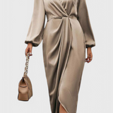 Giada Elegant Long Dress with V-Neck and Side Split