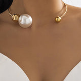 Metal Pearl Necklaces