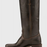 Grace Classic Modern Boots for All-Season Use