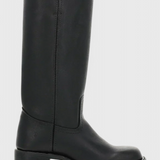 Grace Classic Modern Boots for All-Season Use